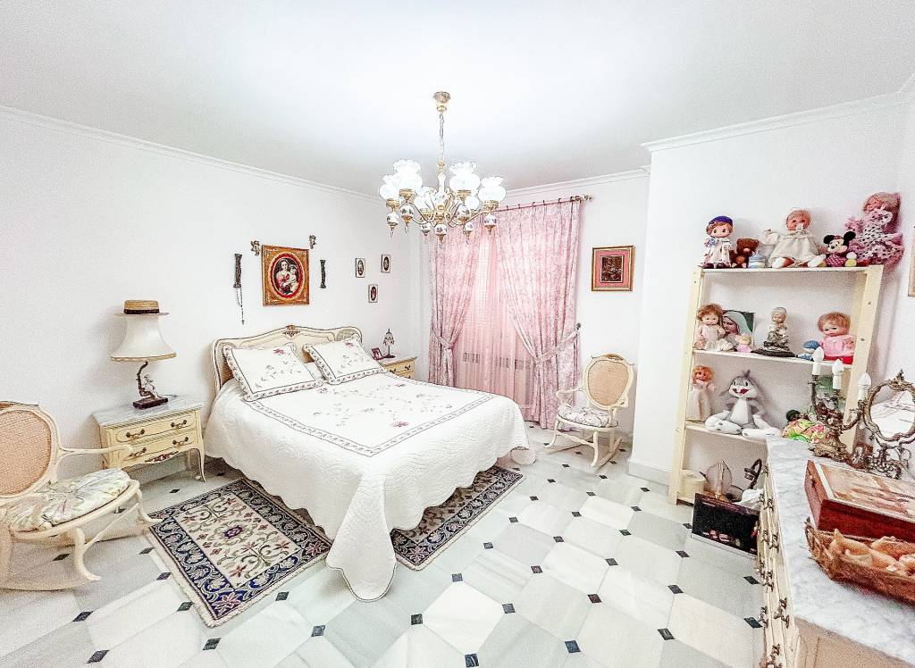 Resale - Villa - Monovar