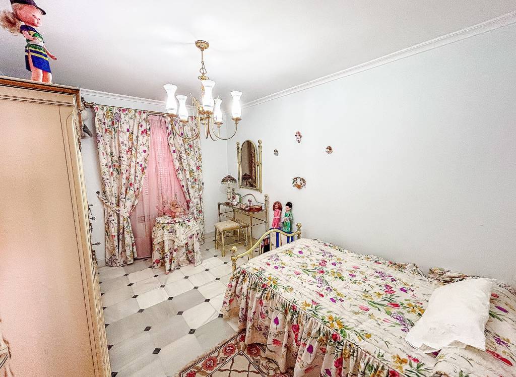 Resale - Villa - Monovar