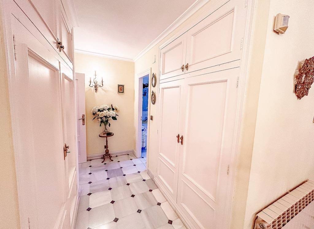 Resale - Villa - Monovar