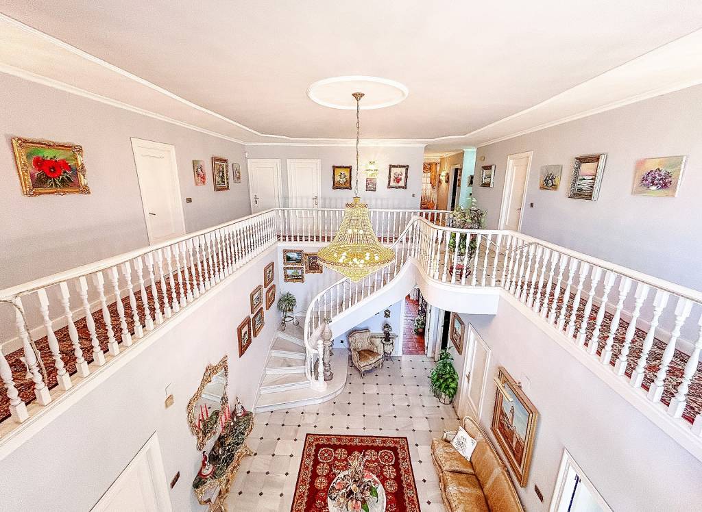 Resale - Villa - Monovar