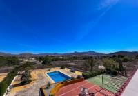 Resale - Villa - Monovar