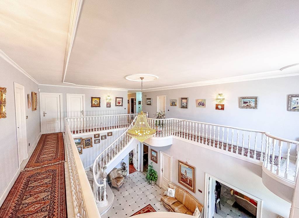 Resale - Villa - Monovar