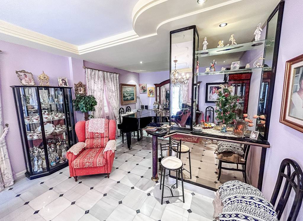 Resale - Villa - Monovar