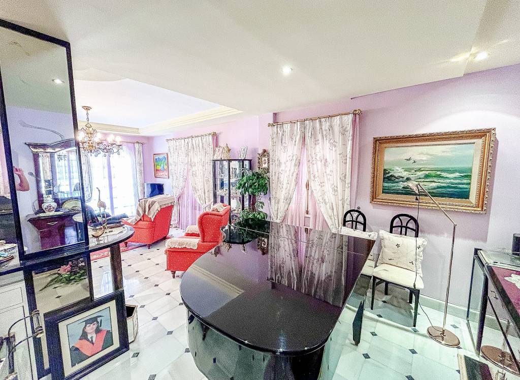 Resale - Villa - Monovar