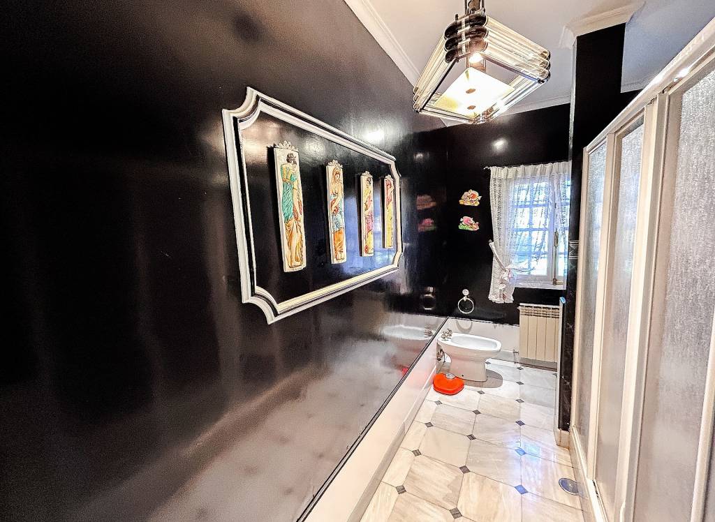 Resale - Villa - Monovar