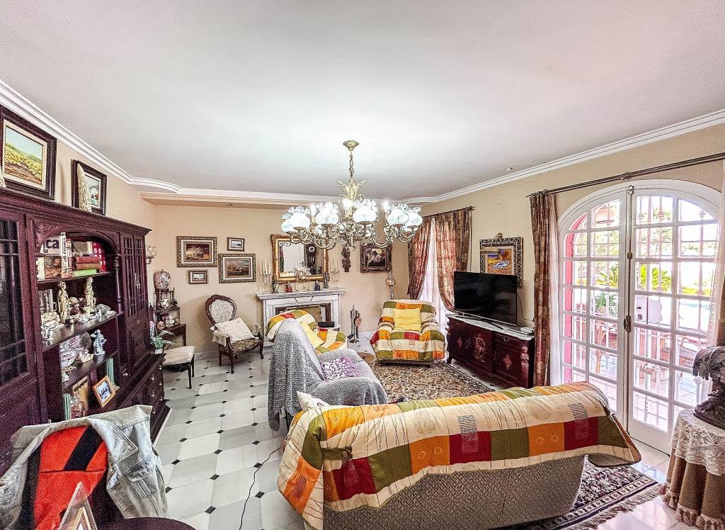 Resale - Villa - Monovar