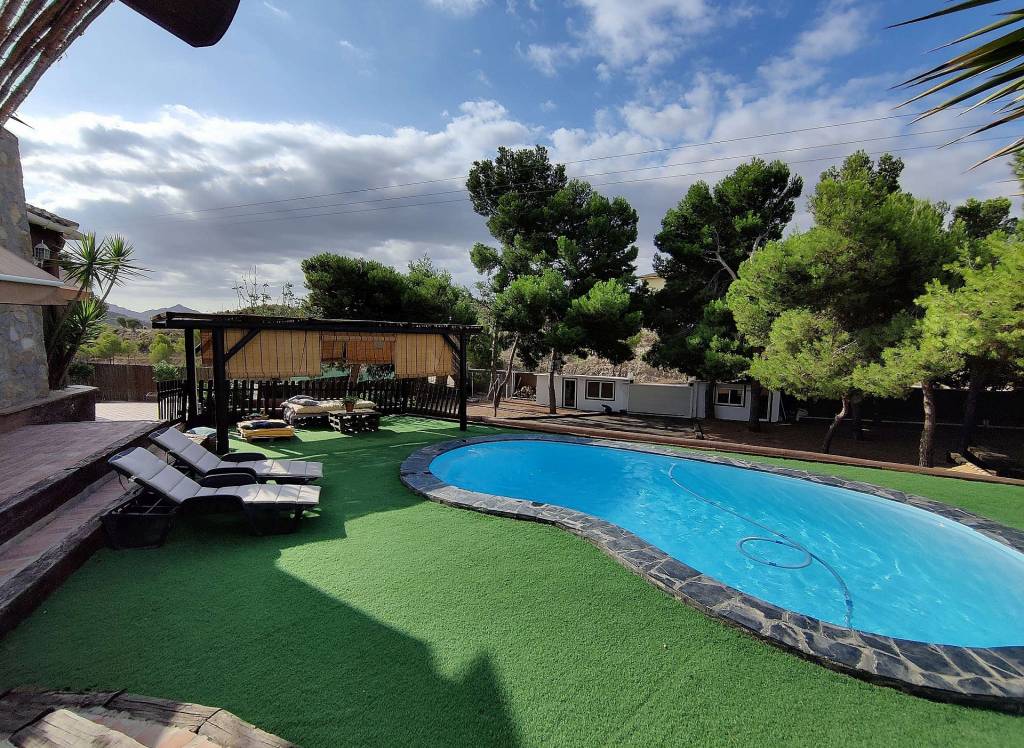 Resale - Villa - Monovar