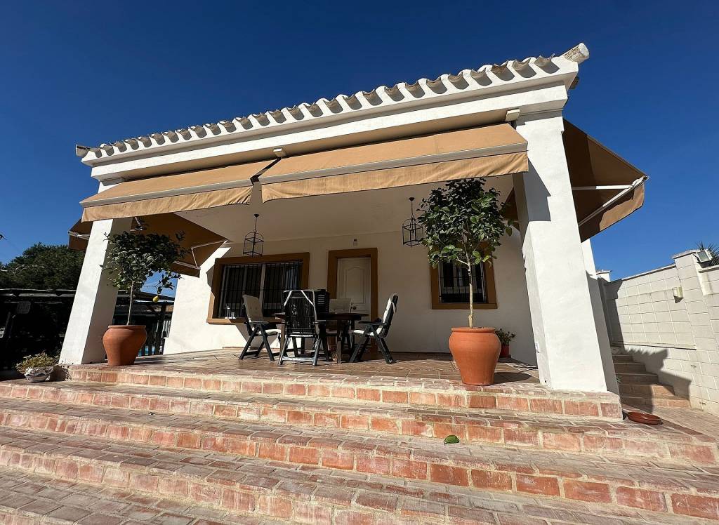 Resale - Villa - Monovar