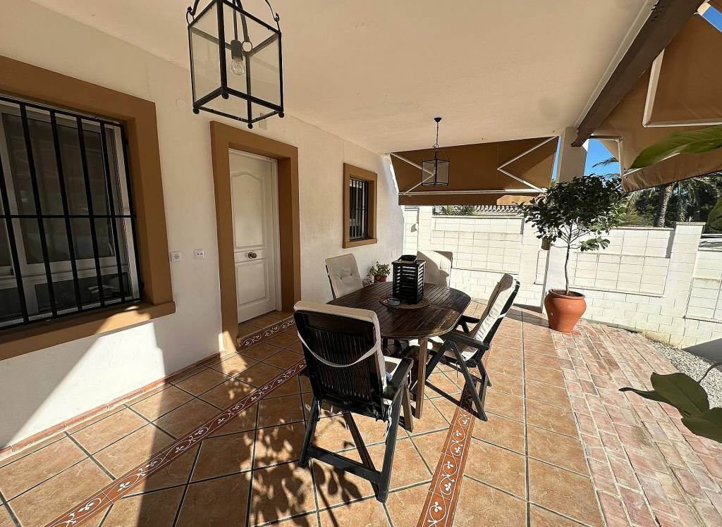 Resale - Villa - Monovar