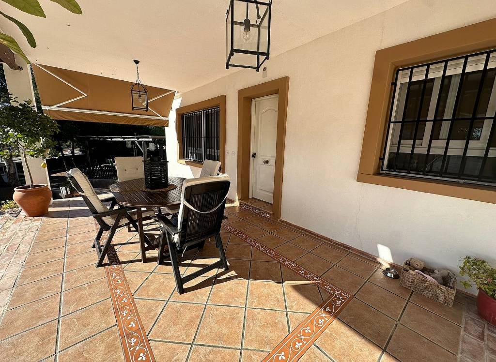 Resale - Villa - Monovar