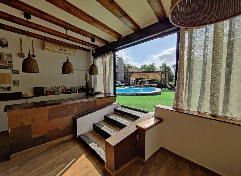 Resale - Villa - Monovar