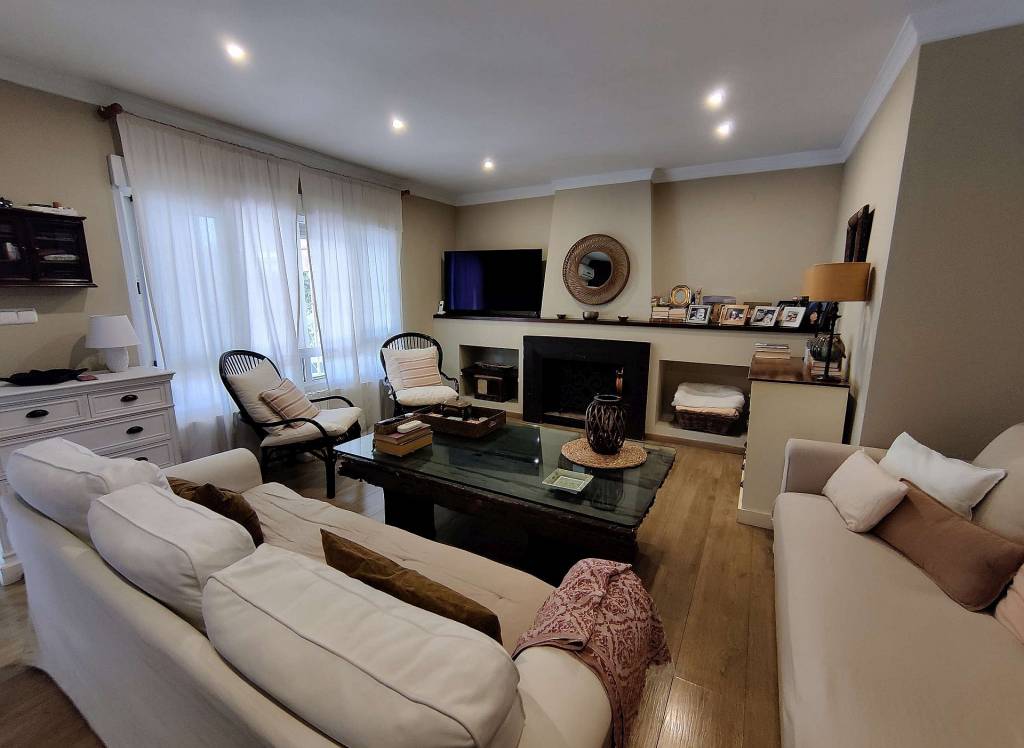 Resale - Villa - Monovar