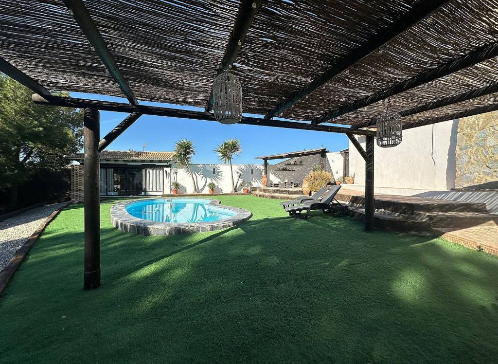 Resale - Villa - Monovar