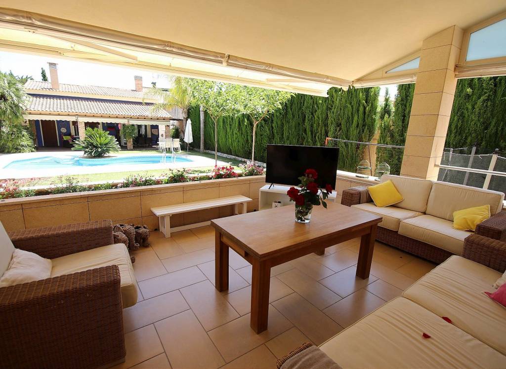 Resale - Villa - Monovar