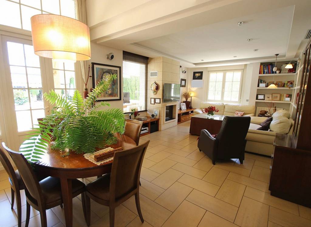 Resale - Villa - Monovar