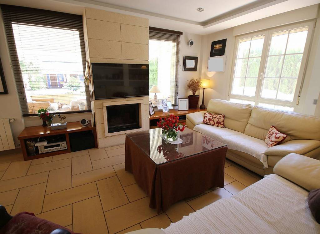 Resale - Villa - Monovar