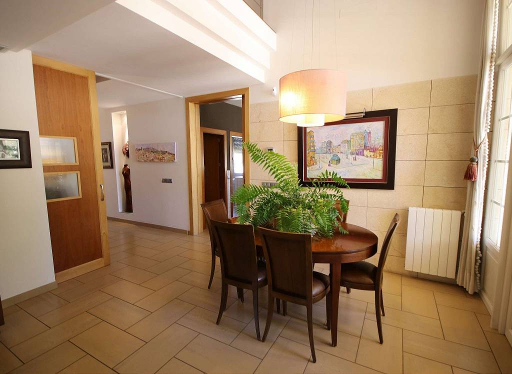 Resale - Villa - Monovar