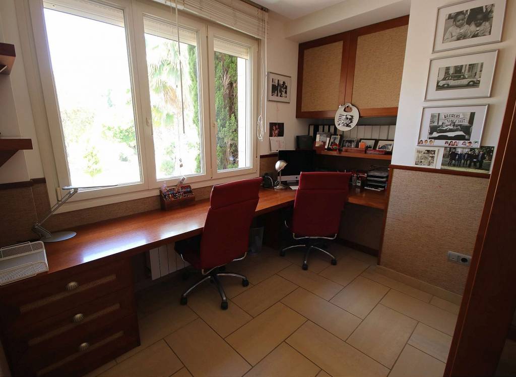 Resale - Villa - Monovar