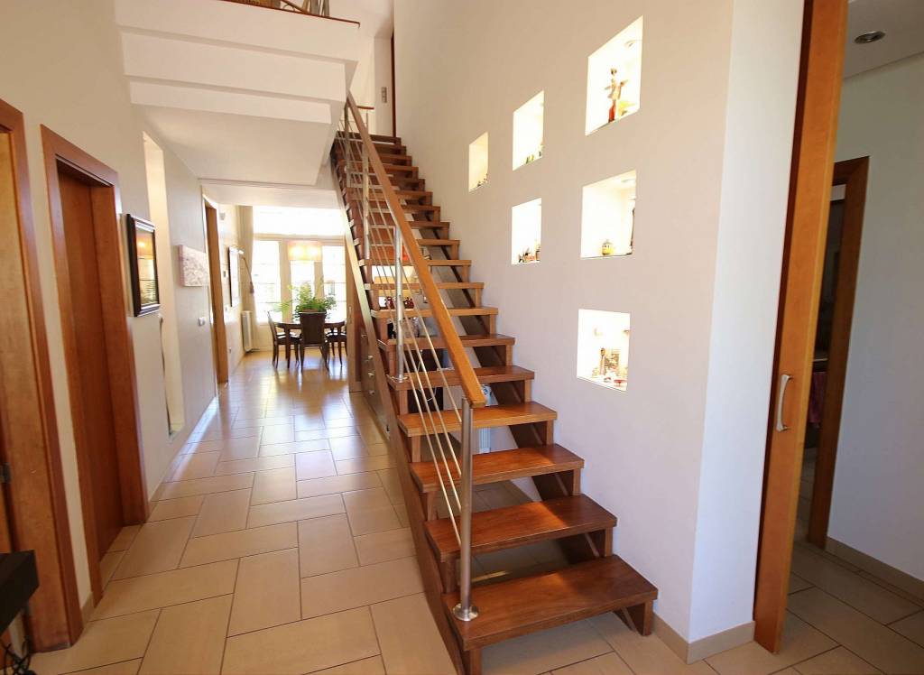 Resale - Villa - Monovar