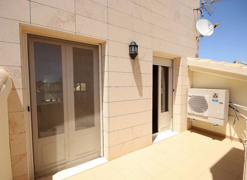 Resale - Villa - Monovar