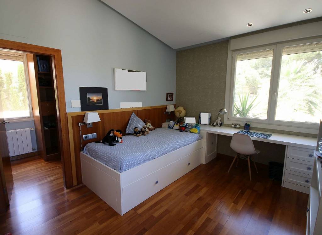 Resale - Villa - Monovar