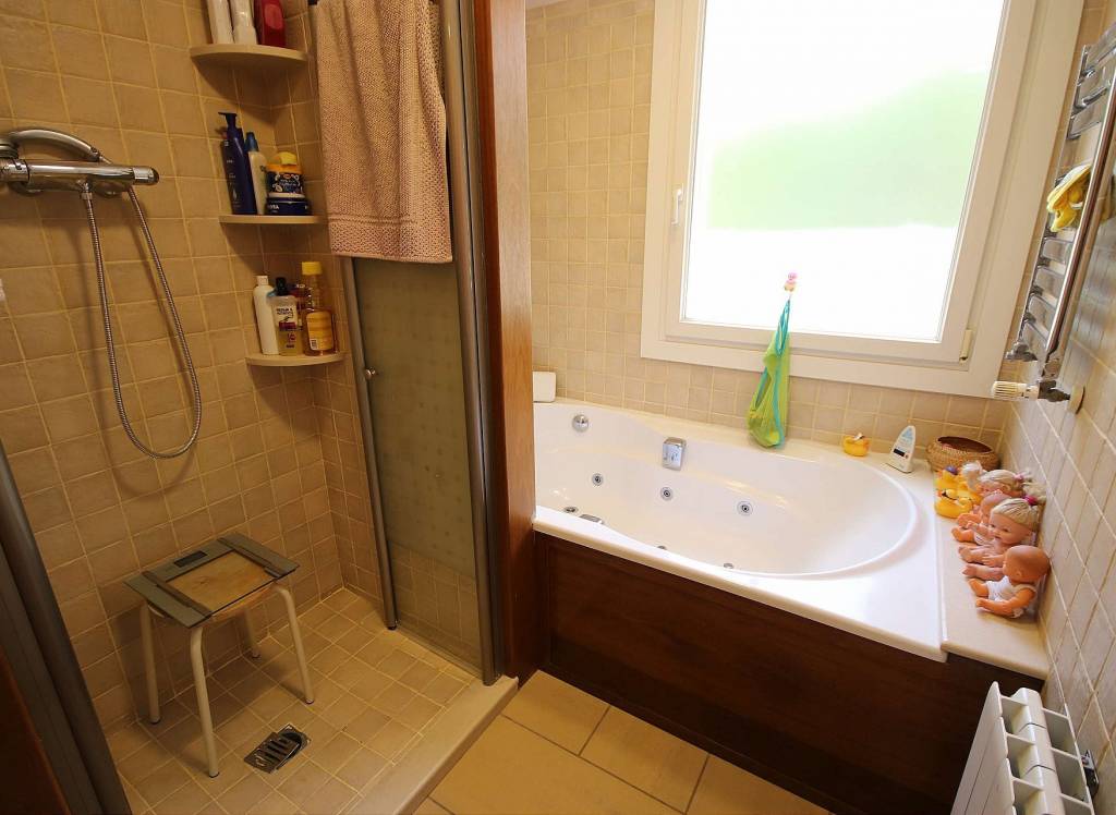 Resale - Villa - Monovar