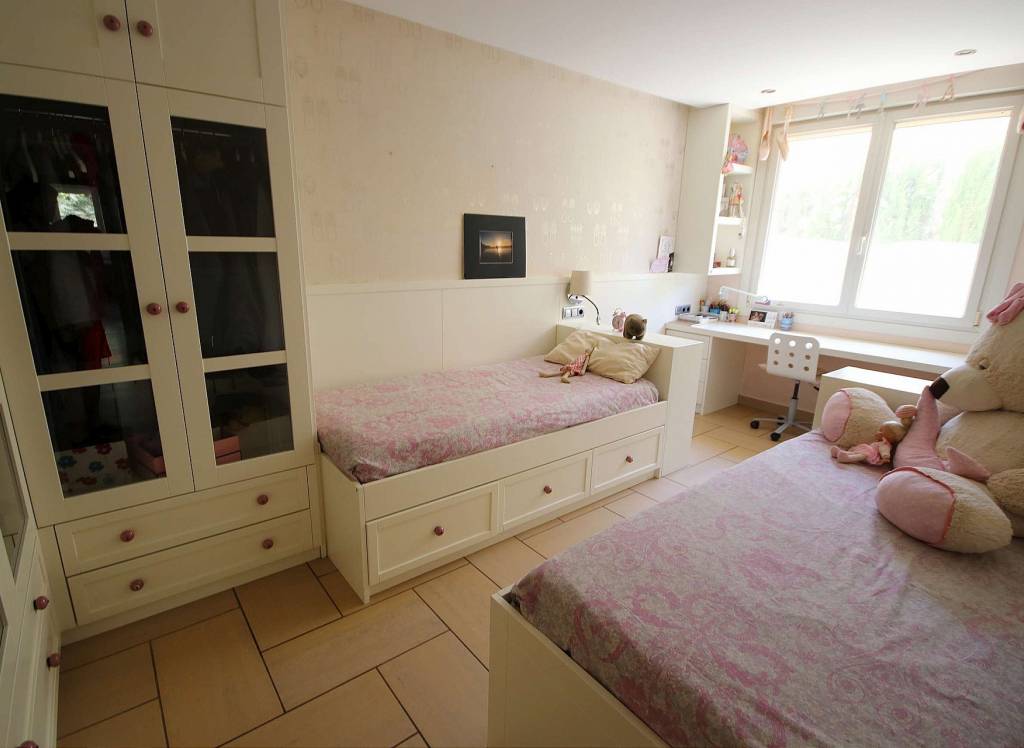 Resale - Villa - Monovar