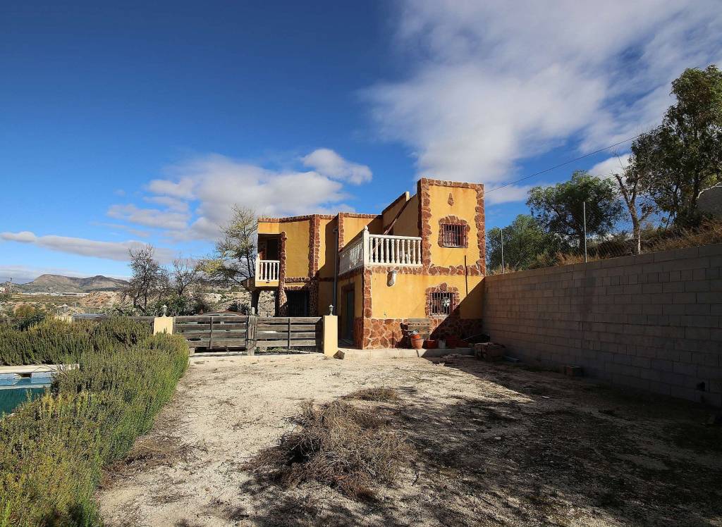 Resale - Villa - Monovar