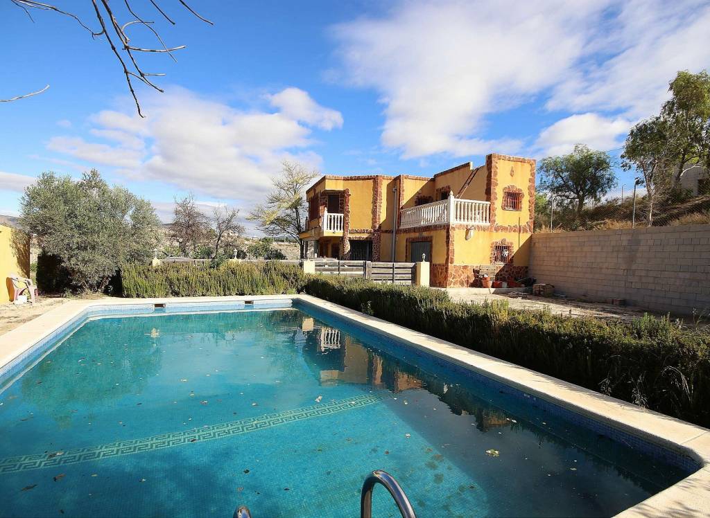 Resale - Villa - Monovar