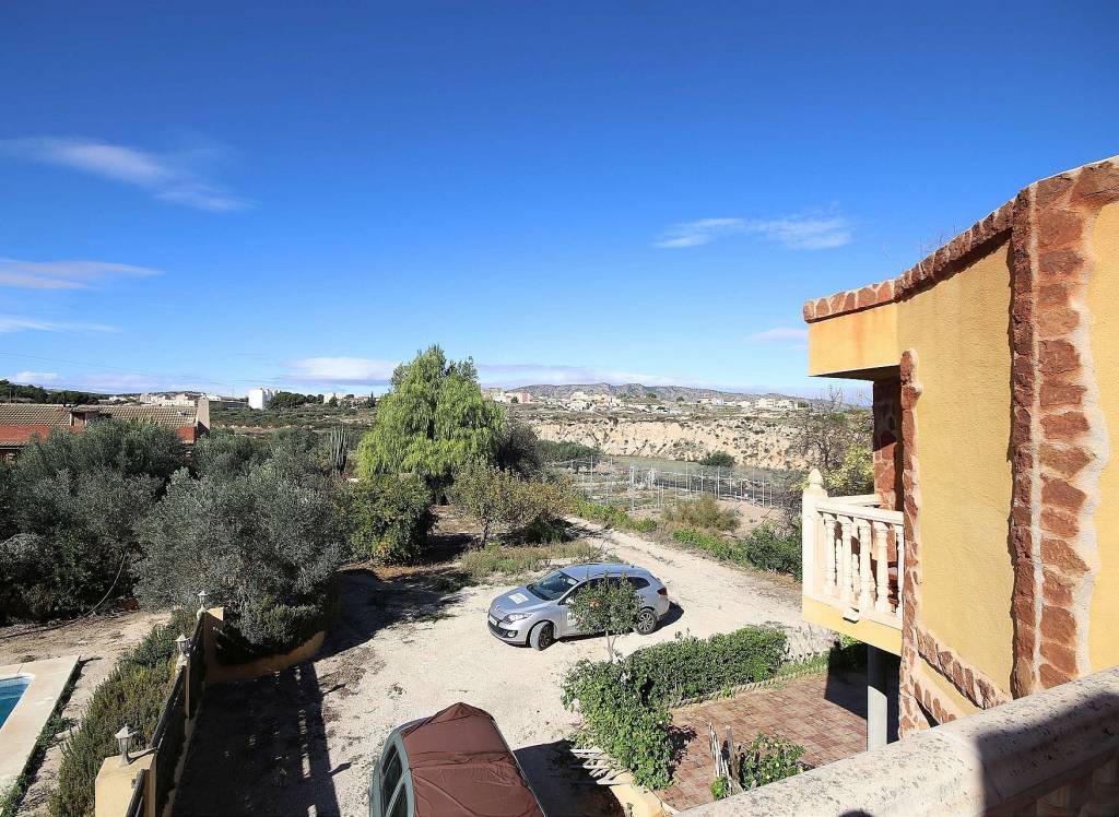 Resale - Villa - Monovar