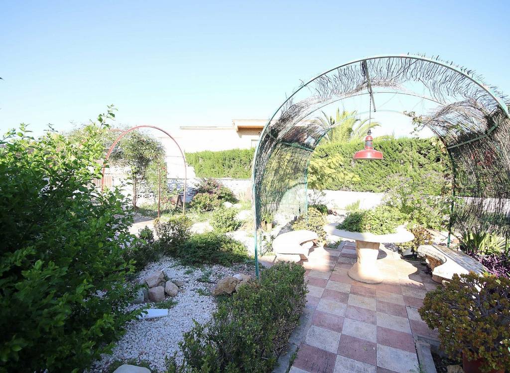 Resale - Villa - Monovar