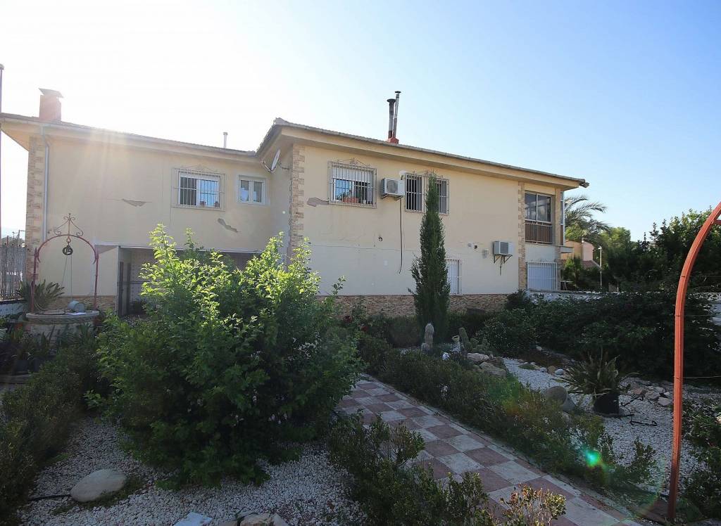Resale - Villa - Monovar
