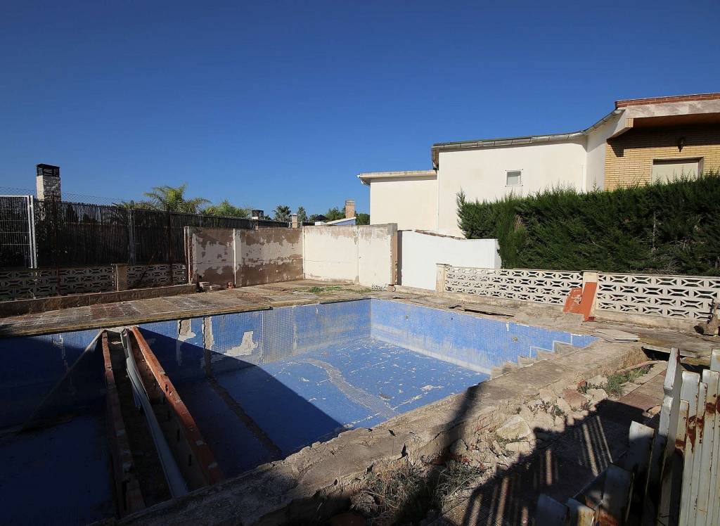 Resale - Villa - Monovar