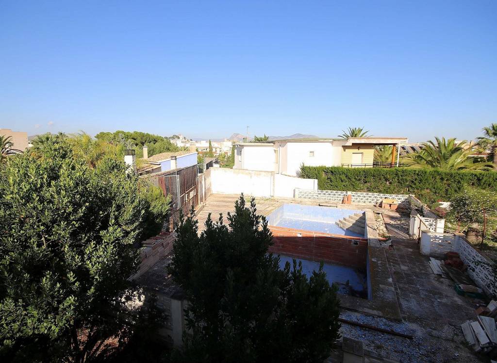 Resale - Villa - Monovar
