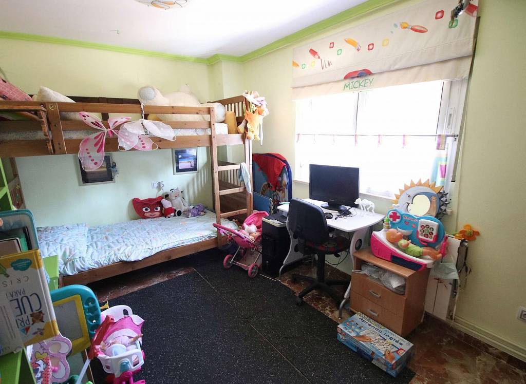 Resale - Villa - Monovar