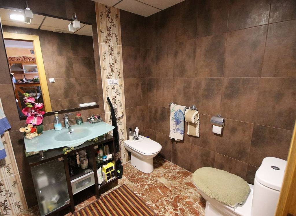 Resale - Villa - Monovar