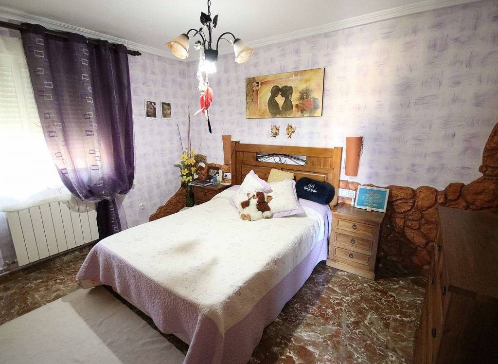 Resale - Villa - Monovar