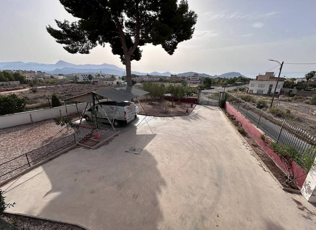 Resale - Villa - Monovar