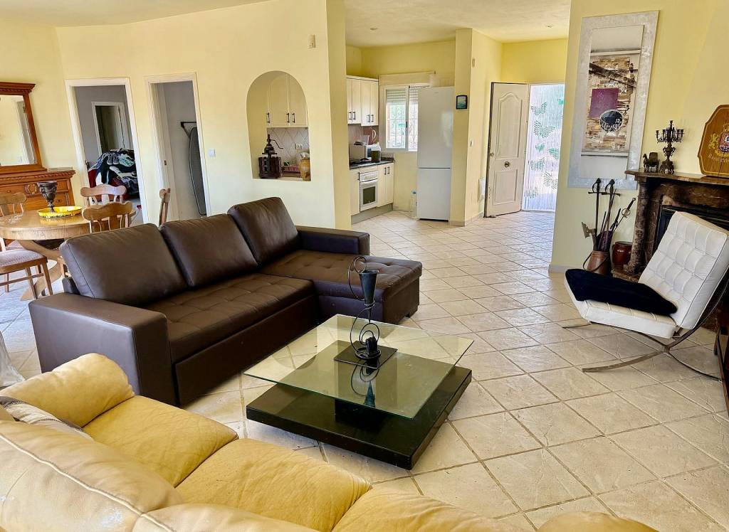 Resale - Villa - Onil