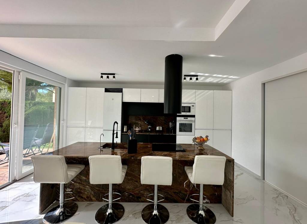 Resale - Villa - Petrer - In hamlet