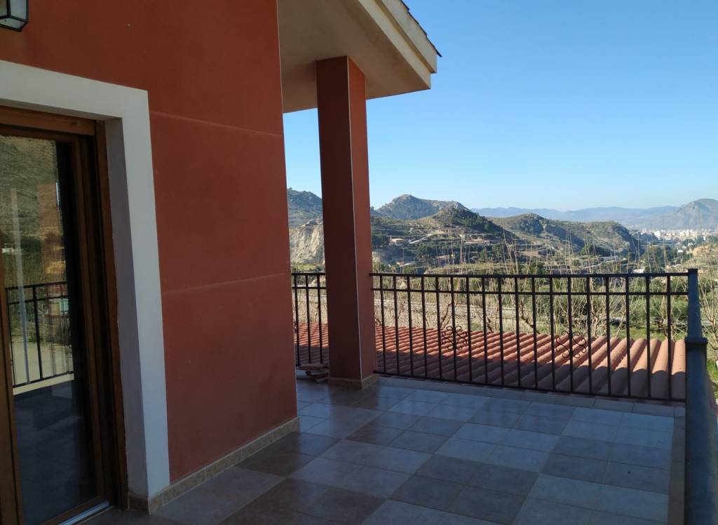 Resale - Villa - Petrer - Rural location