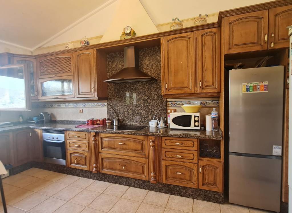 Resale - Villa - Petrer - Rural location