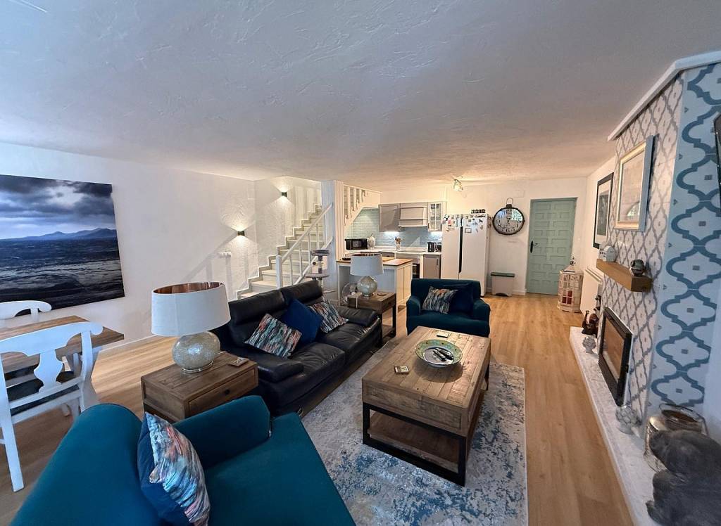 Resale - Villa - Petrer