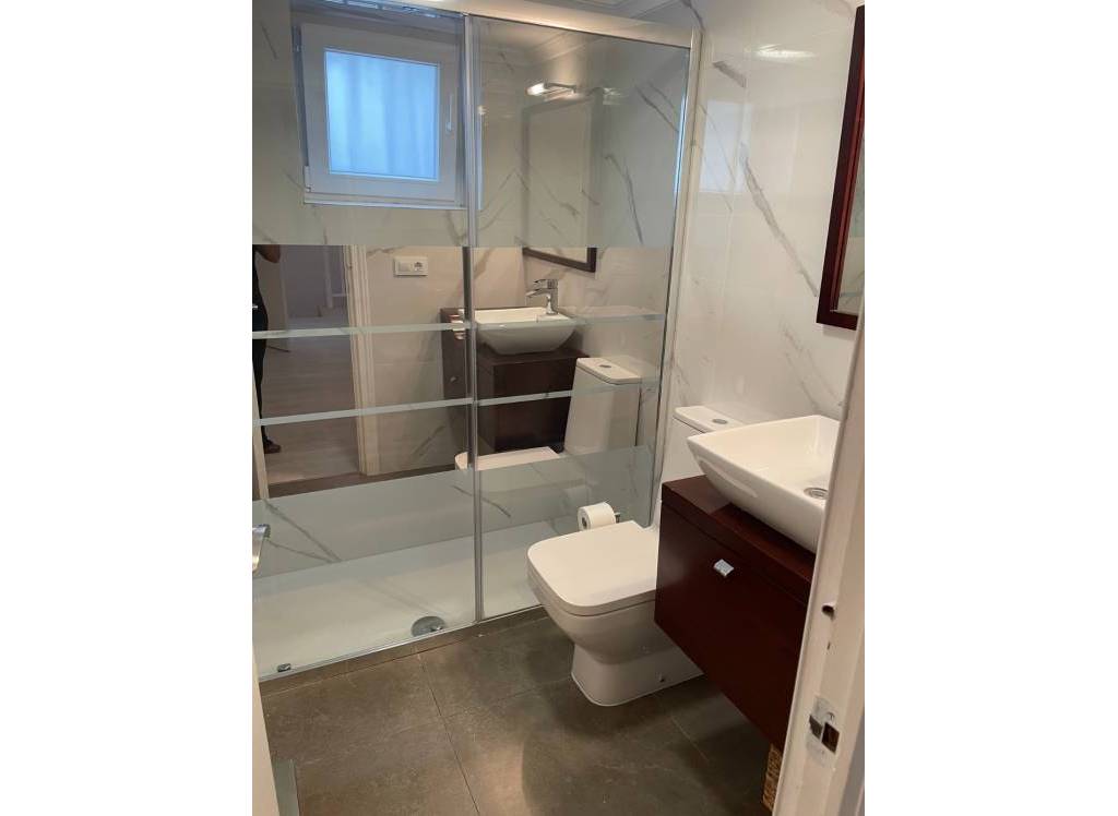 Resale - Villa - Petrer