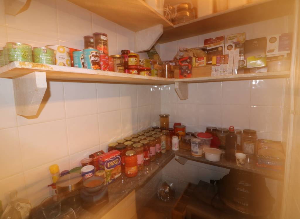 Resale - Villa - Petrer