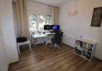 Resale - Villa - Petrer