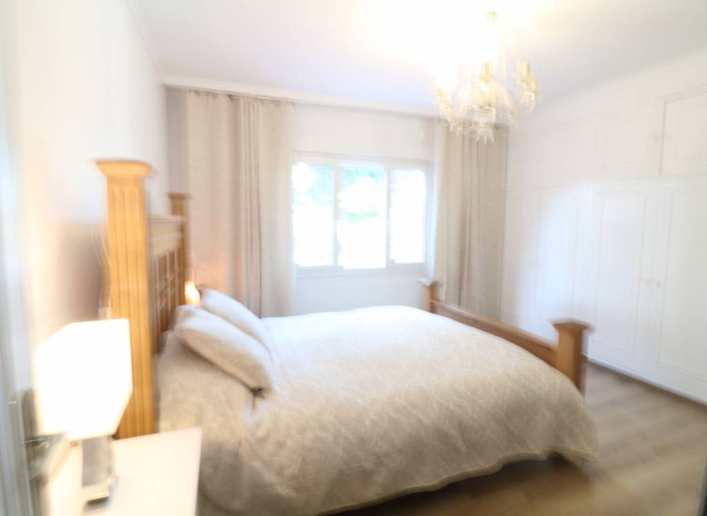 Resale - Villa - Petrer