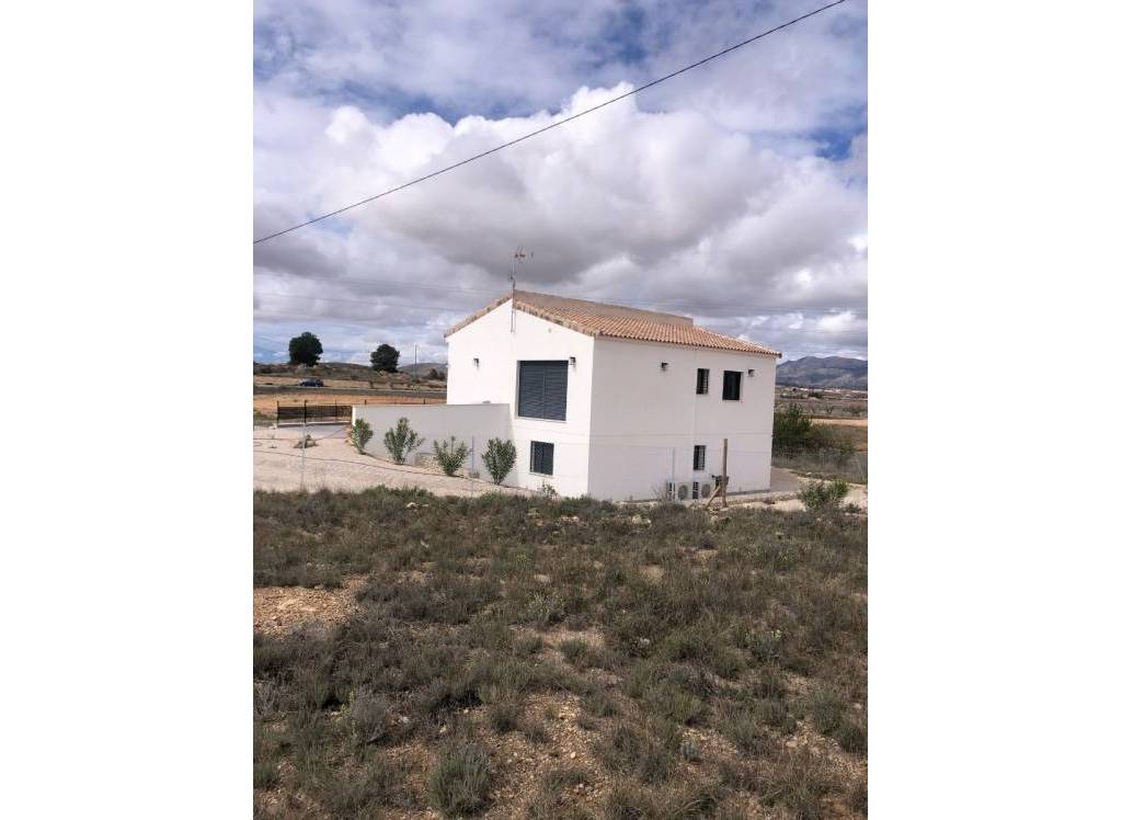 Resale - Villa - Pinoso - Rural location