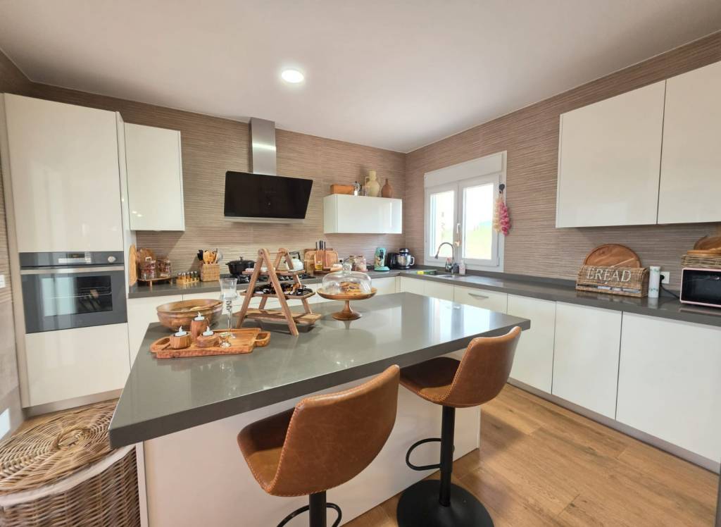 Resale - Villa - Pinoso - Rural location