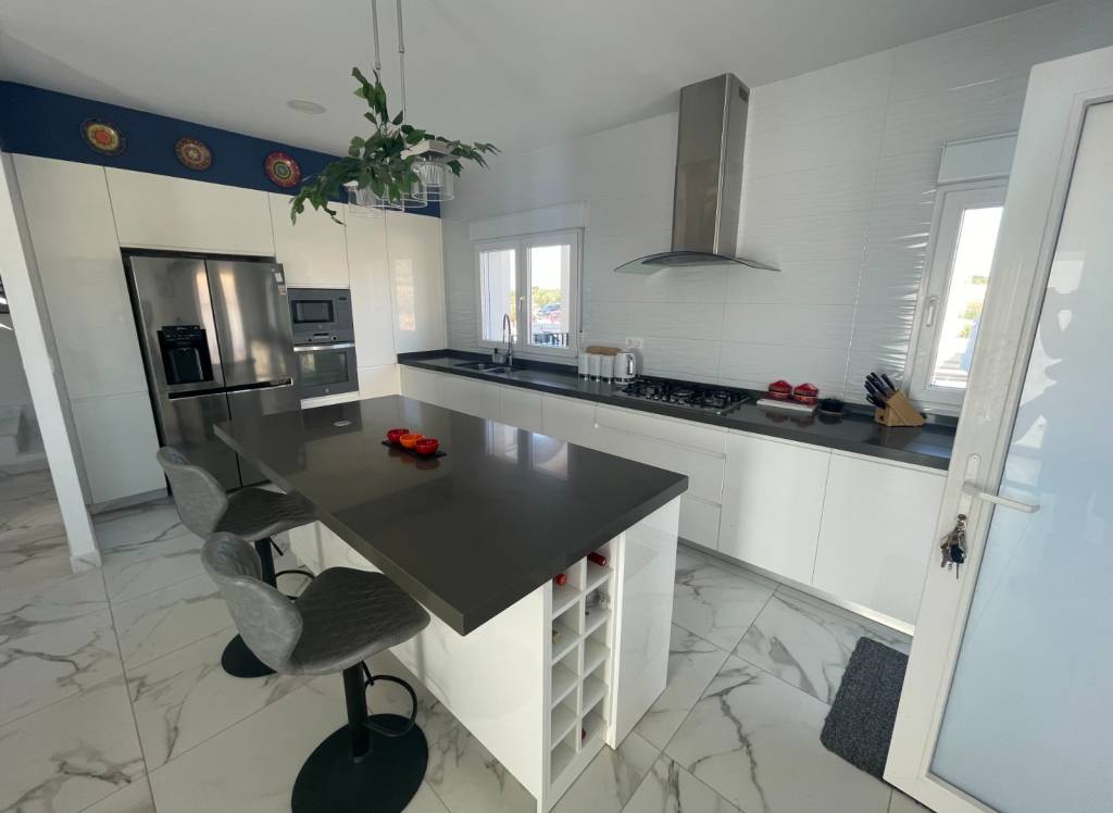 Resale - Villa - Pinoso